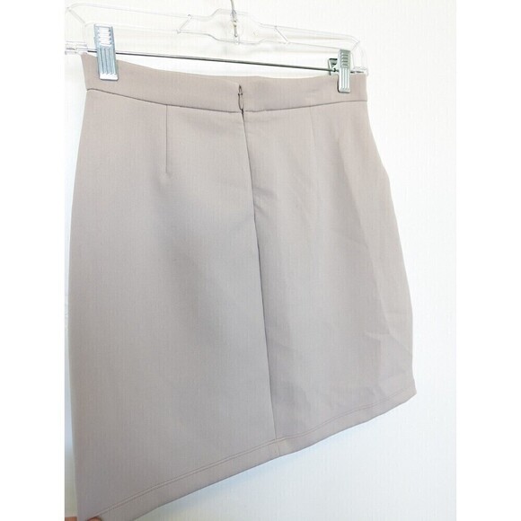 Aritzia Talula Skirt Womens Small Gray Mini Stretch Nylon Casual Active Neutral - Picture 5 of 8